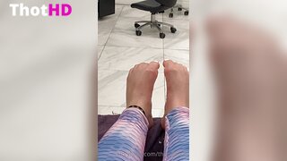 Nadia Ali Feet and Toes OnlyFans
