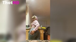 Nadia Ali From Behind Ass Leak