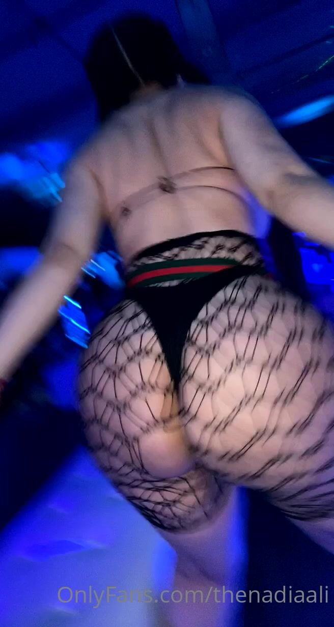 Nadia Ali From Behind Ass_001