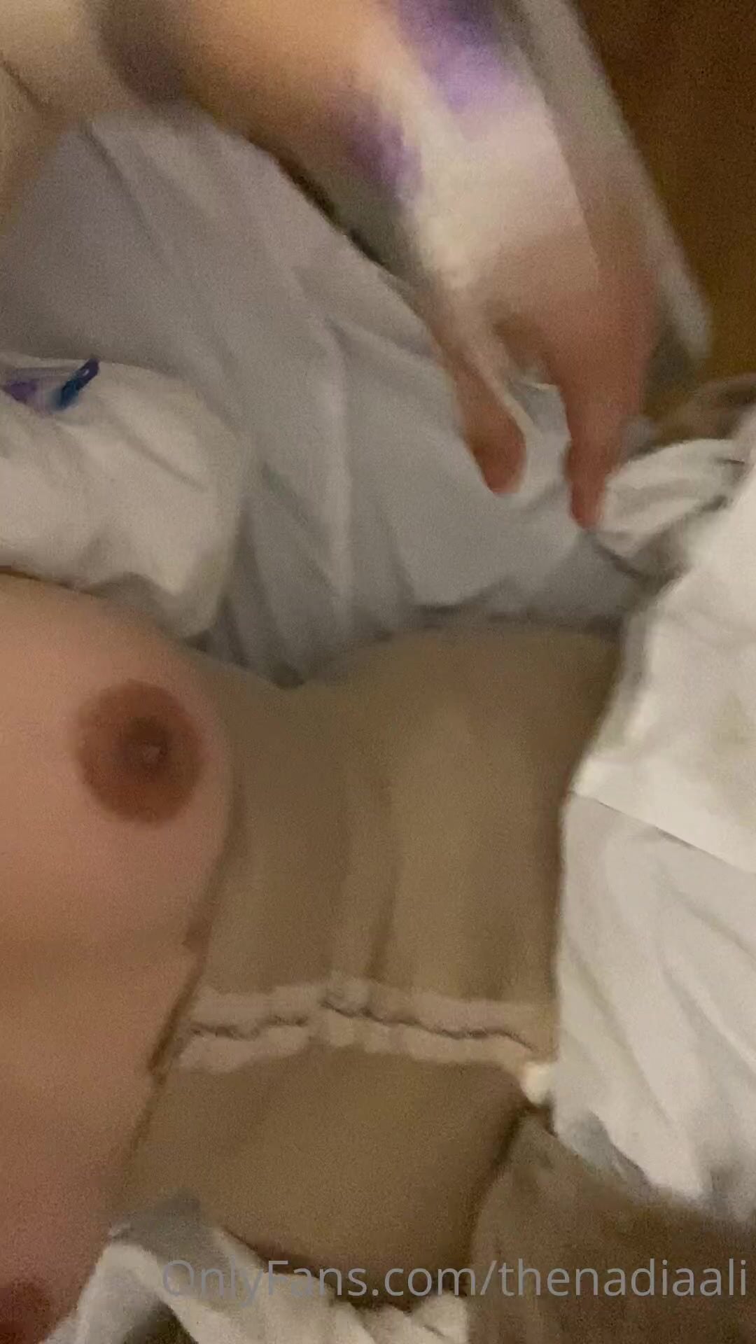 Nadia Ali Nude Braless Leak