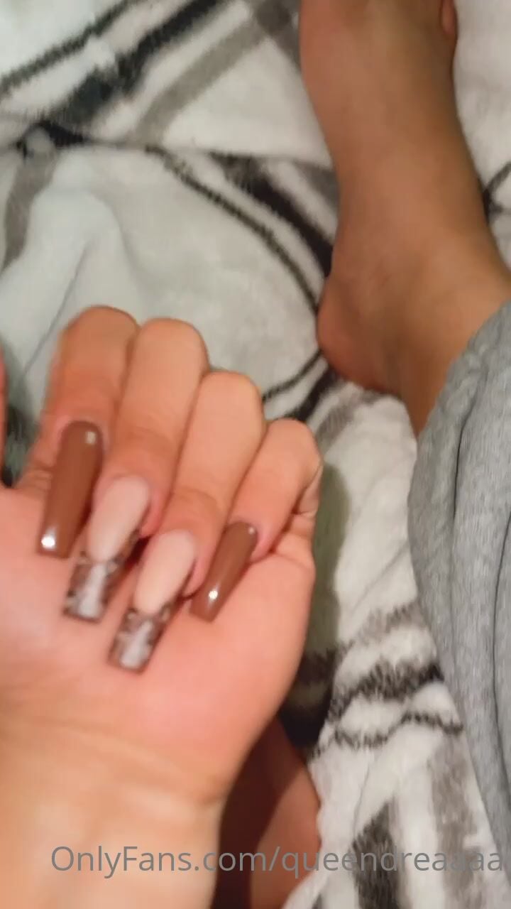 QueenDrea Close-Up Feet NSFW