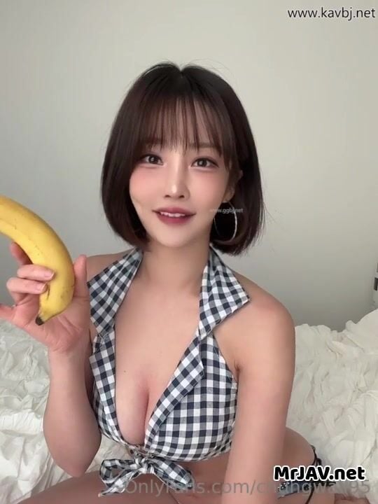 Sunwall95 Denim Shorts Cleavage OF