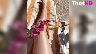 Vikky Candy Close-Up Feet OF