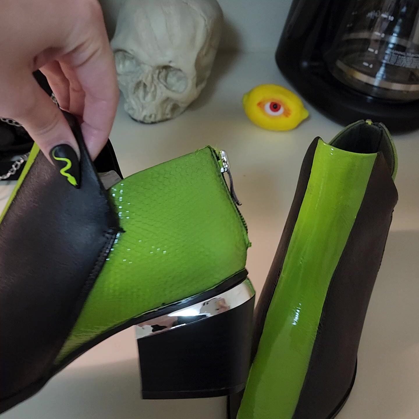 Vixen Virago POV High Heels Leak