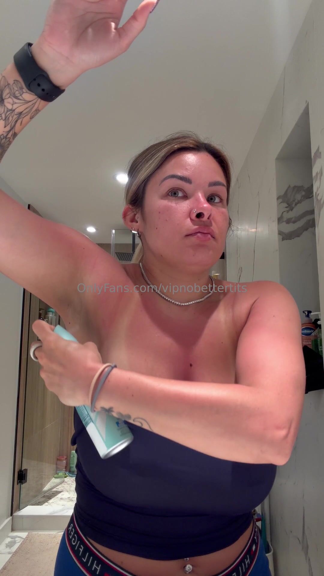 Sophie Chanel Tanlines Cleavage XXX