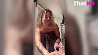 Vipnobettertits Bathroom Towel OF