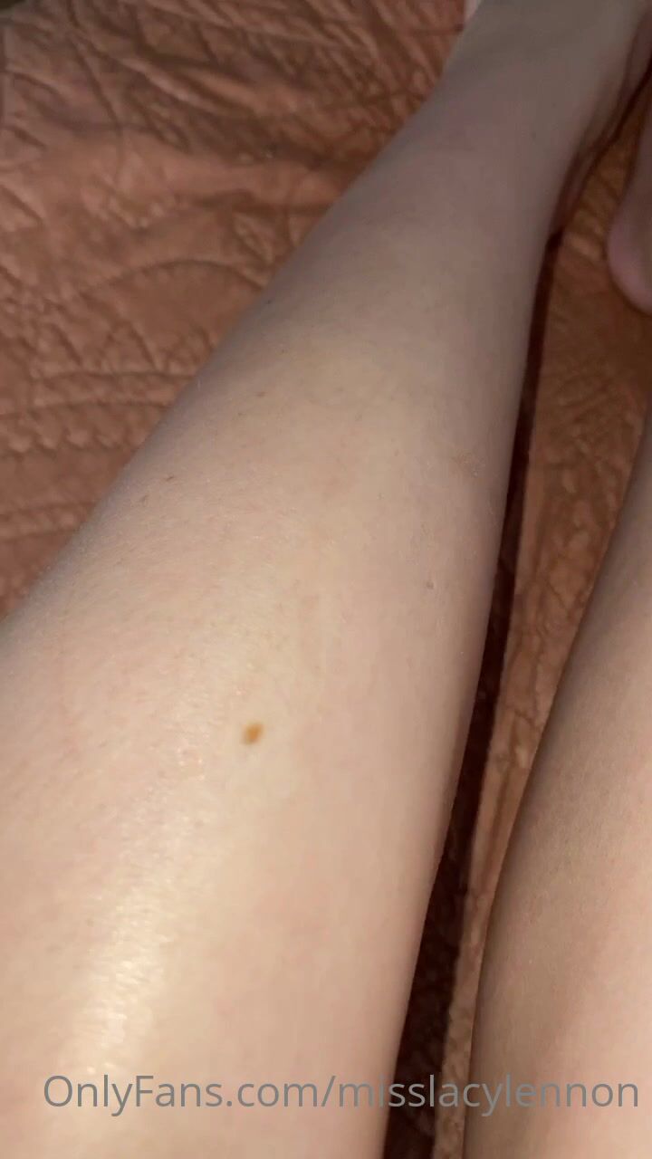 Lacy Lennon Close-Up Nude Leak