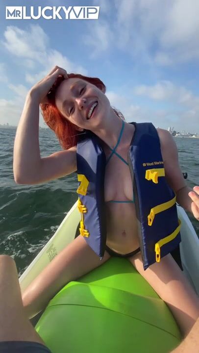 Lacy Lennon Outdoor Blowjob XXX