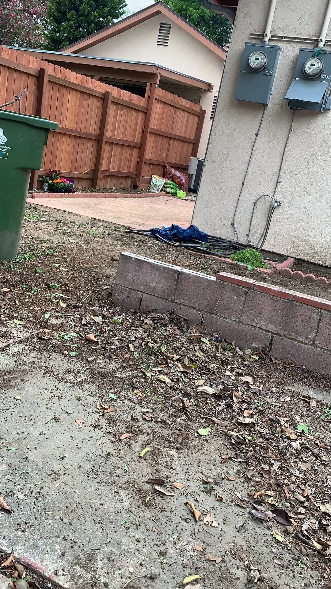 Lacy Lennon Outdoor Leak