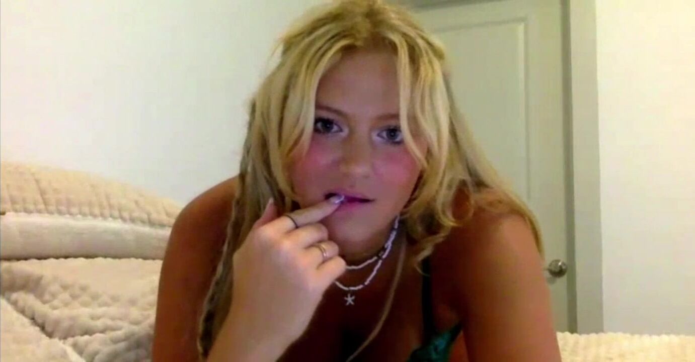 Gianna rose krinock naked on stream