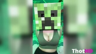 Tiktok Minecraft Creeper Cosplay