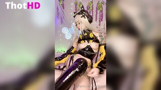 Bassdrip Masturbating Bottomless NSFW