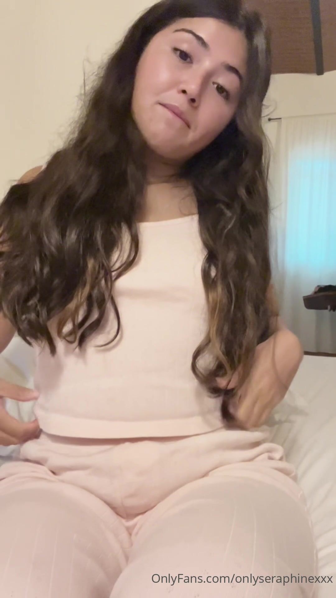 Onlyseraphinexxx Masturbating Pubic Hair Leaked
