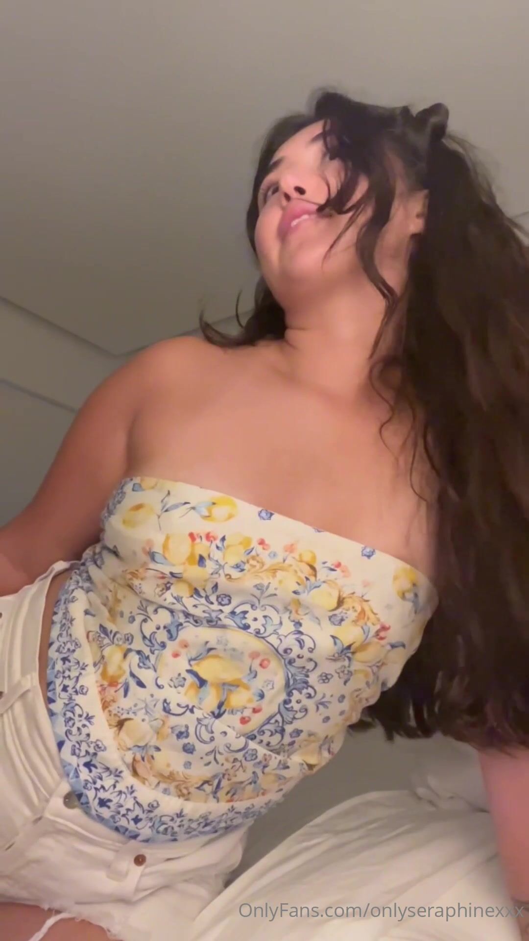 Onlyseraphinexxx Masturbating with Ass Clip