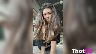 Onlyseraphinexxx On All Fours