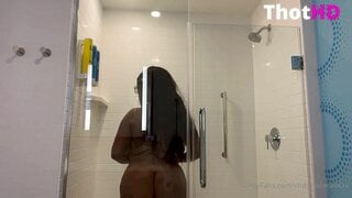 Clubmaseratixxx Showering XXX
