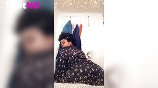 MaseratiXXX Cleavage Leaked