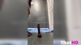 Ohsoyouaaliyah Masturbating Ass