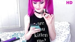 Tweetney Choker Dildo Leak