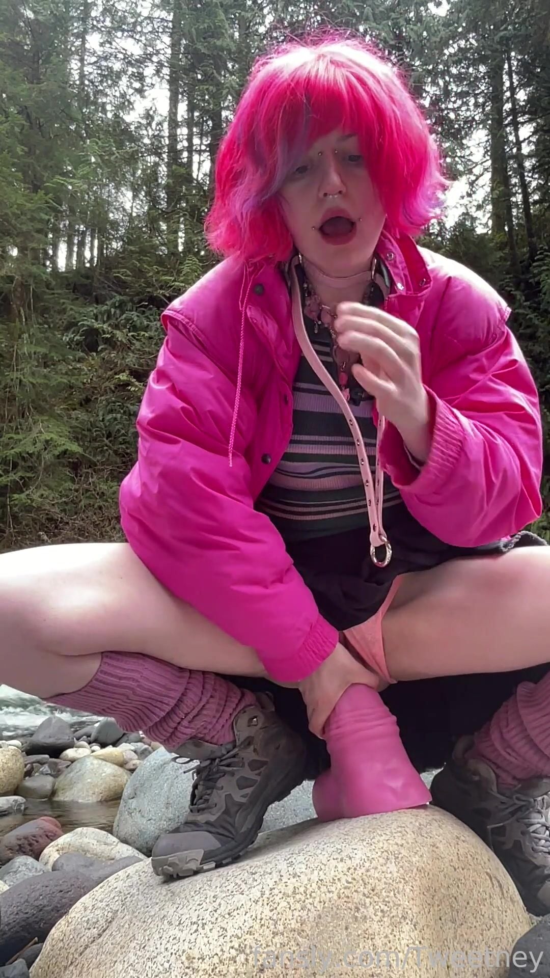 Tweetney Outdoor BG Sex Leak