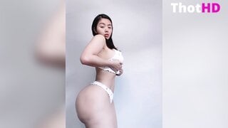 Jaelomain Ass in Lingerie