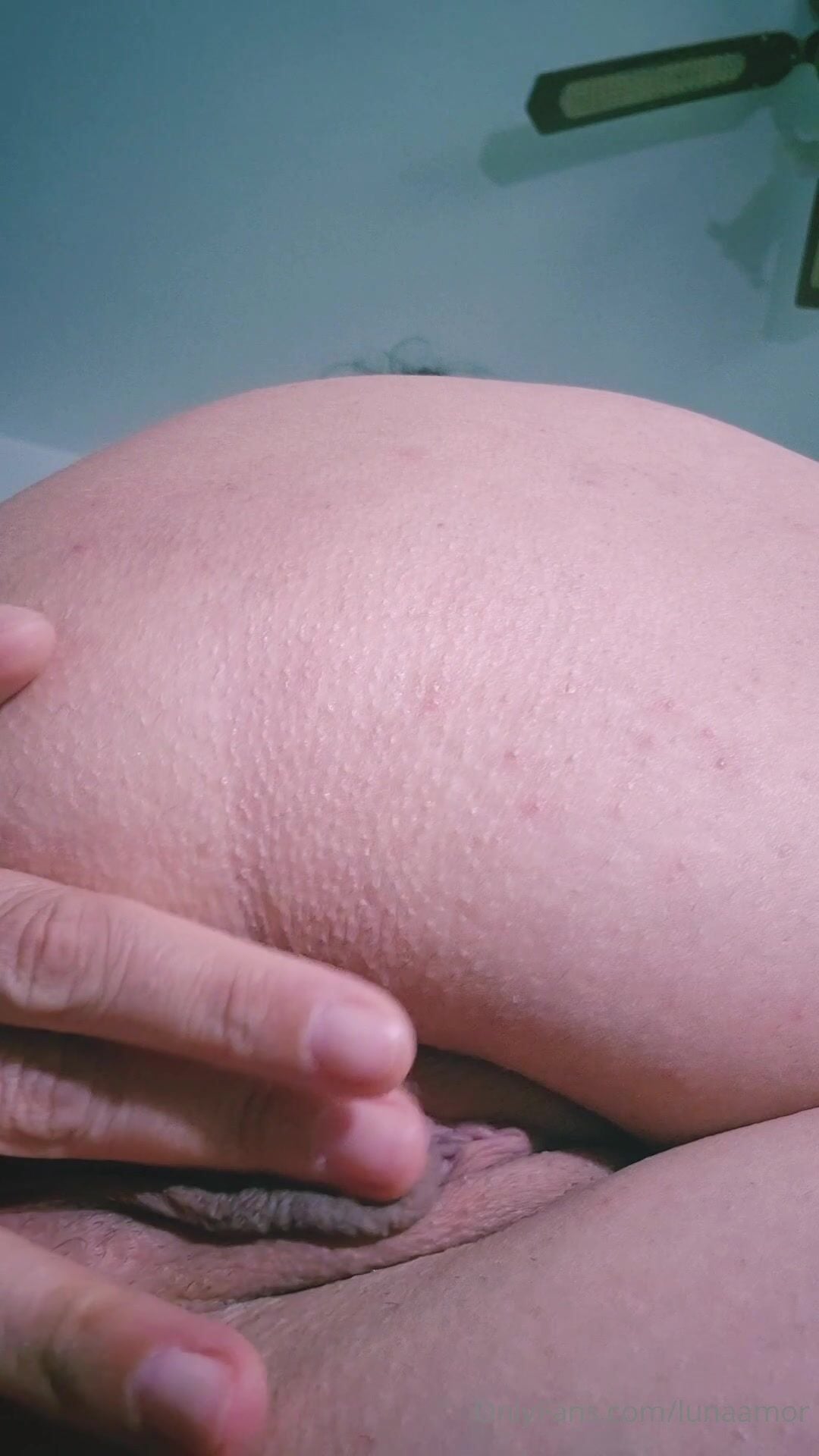 Luna Amor Pubic Hair Close Up XXX
