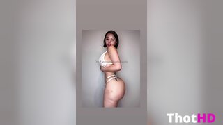 ThatHoneyDip Big Tits and Ass Leak