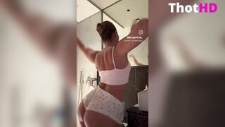 Petra Melissa From Behind Ass Leak