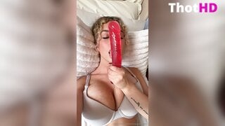 Kira Pregiato With Huge Dildo NSFW