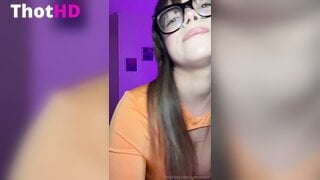 Salmunoz Cleavage Big Tits Video