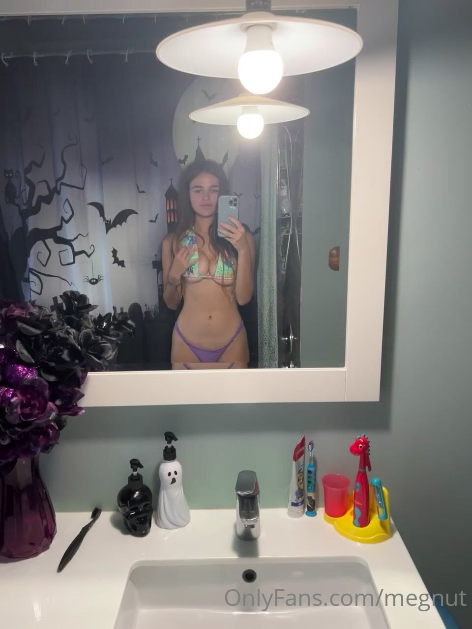MegNutt Bikini Bathroom XXX