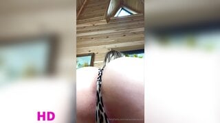 Sara Jean Underwood Close-Up Underboob OF