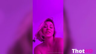 Sara Jean Underwood Nude Cleavage Leaked