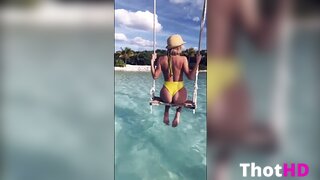 Sara Jean Underwood Outdoor Nude