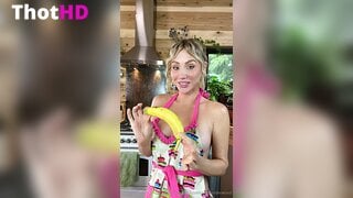 Sara Jean Underwood Solo OF