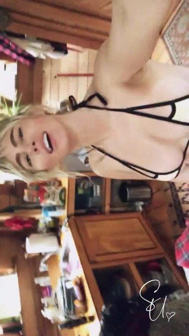 Sara Jean Underwood Topless Lingerie OF