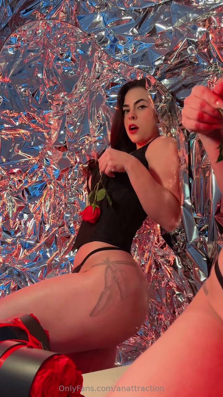 Addictedtoana Big Tits Cleavage