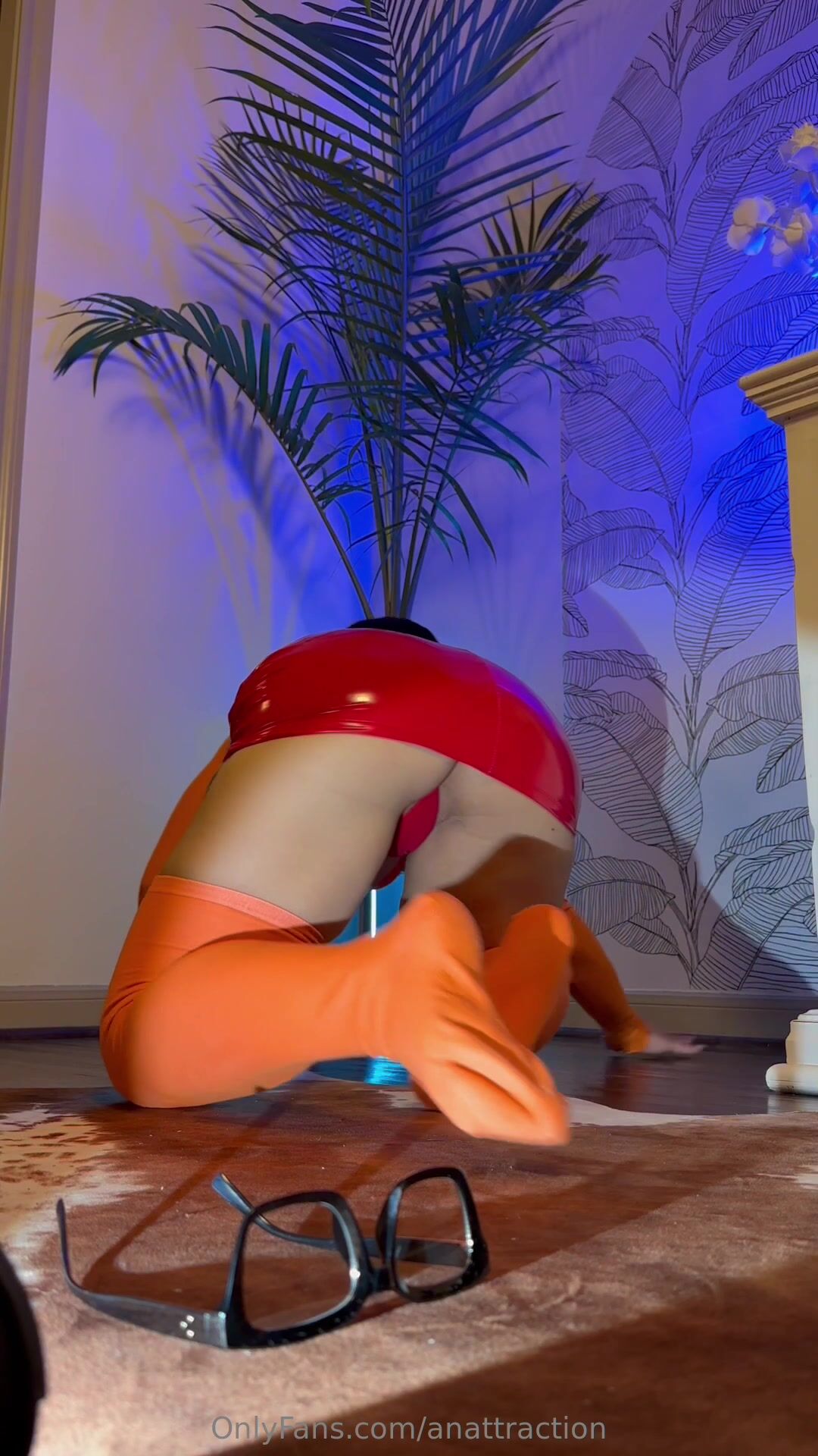 Addictedtoana On All Fours Thighhighs