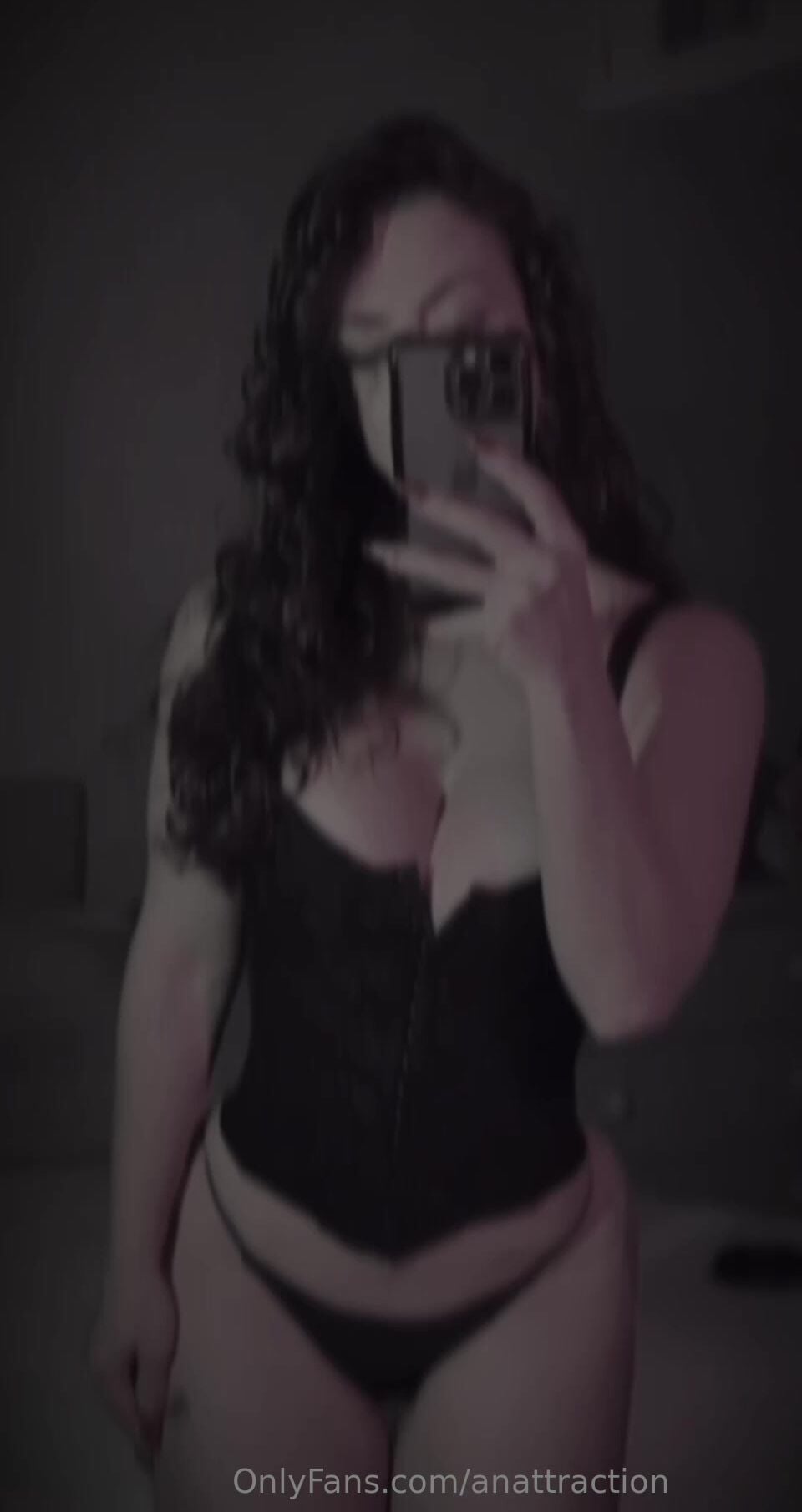 Anattraction Big Tits Cleavage Leak
