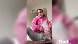 Anattraction Spread Legs Clip