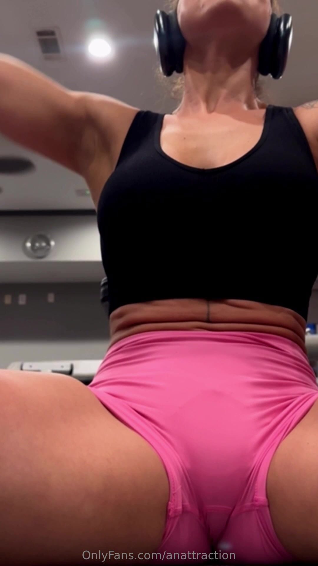 Anattraction Spread Legs in the Gym XXX