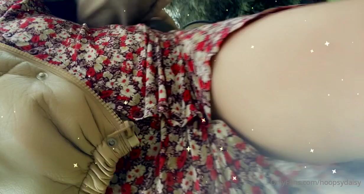 Hoopsydaisy Ass Close-Up XXX