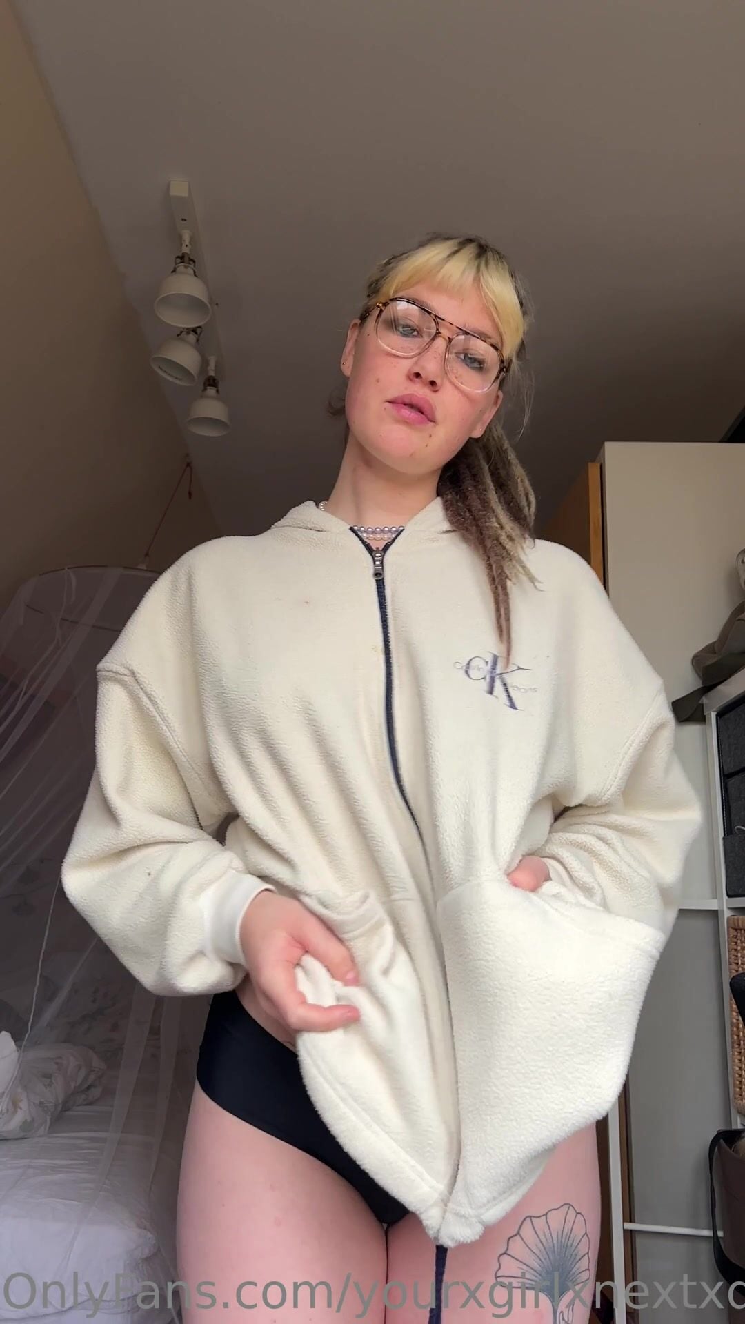 Tweetylaura From Behind Ass Video