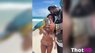 Ika D'Auria Bikini Beach Leak