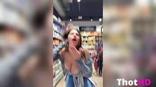 Ika D'Auria Cleavage Big Tits OnlyFans
