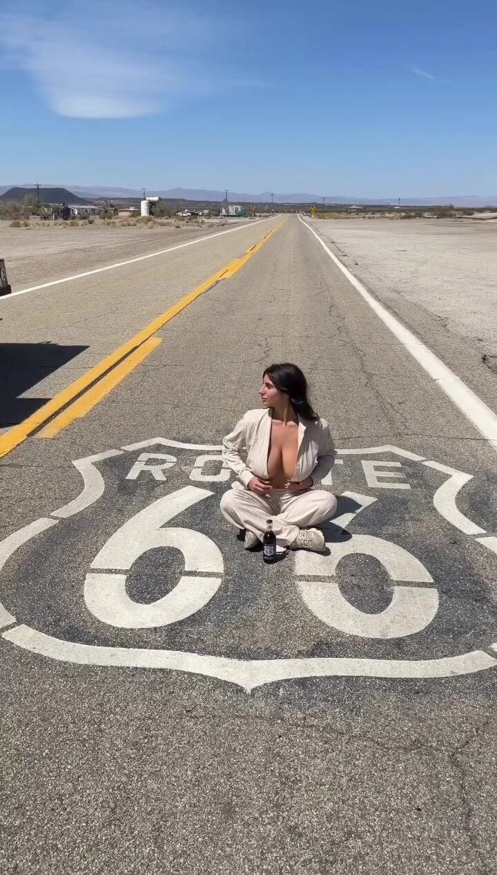 Ika D'Auria Outdoor Cleavage NSFW
