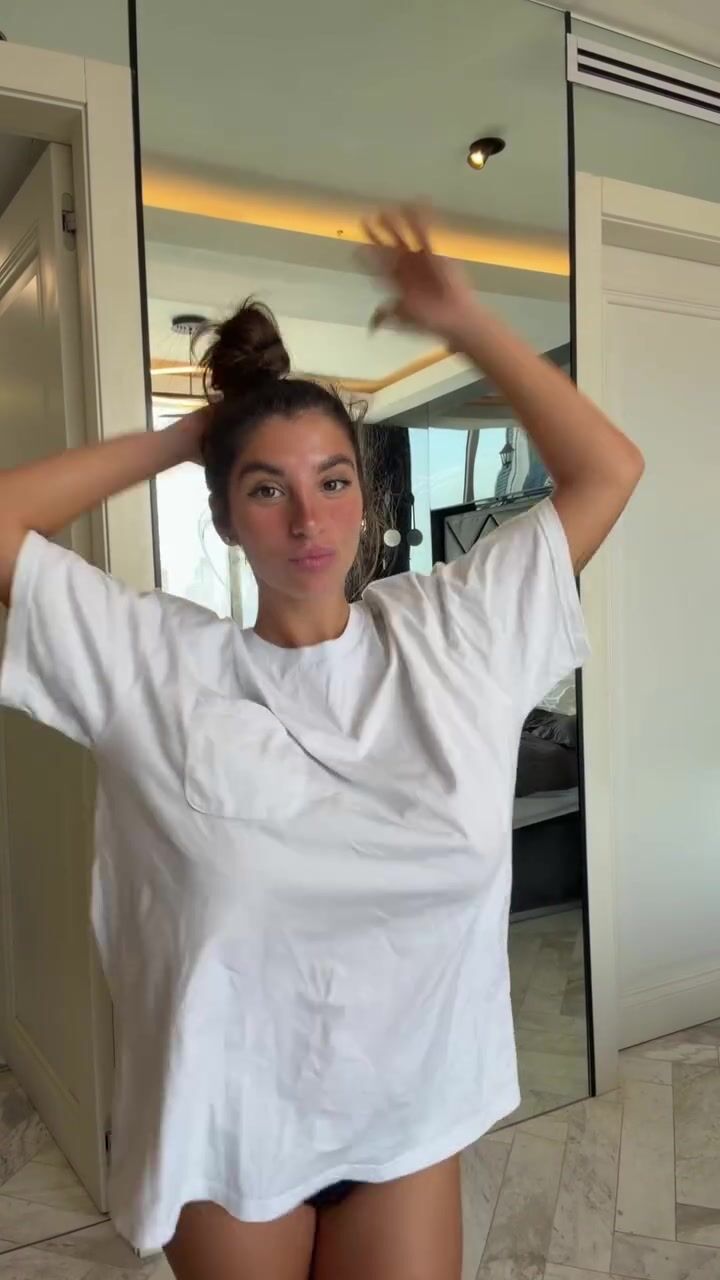 Ika D'Auria Solo Moment OnlyFans