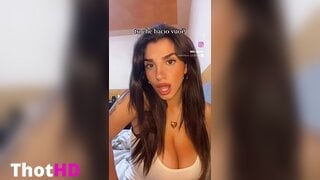 Ika_dauria Big Tits Cleavage OnlyFans