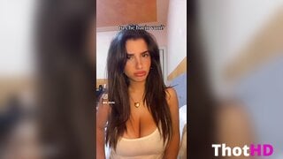 Ika_dauria Big Tits Cleavage OnlyFans