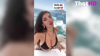 Ika_dauria Bikini Cleavage Video